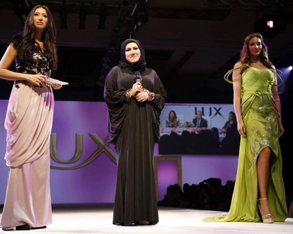 ليدي فوزازا تشجّع المواهب الشابة في تصميم الأزياء