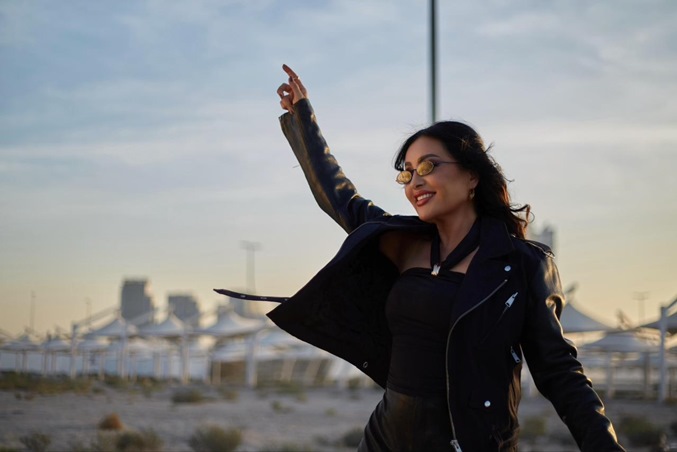 لطيفة التونسية بصورة مختلفة في 