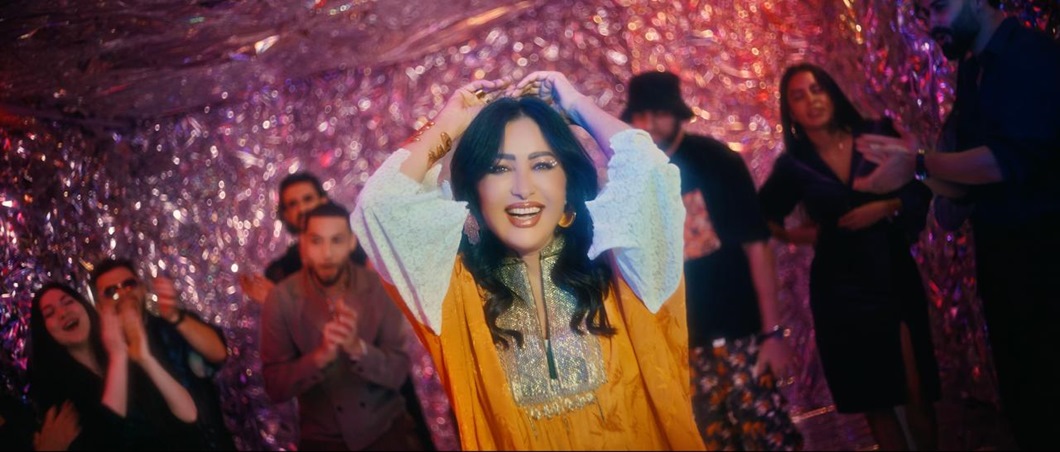 لطيفة التونسية بصورة مختلفة في 