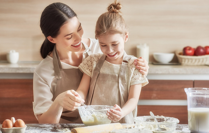 أهم دروس الحياة التي عليكِ تعليمها لطفلك