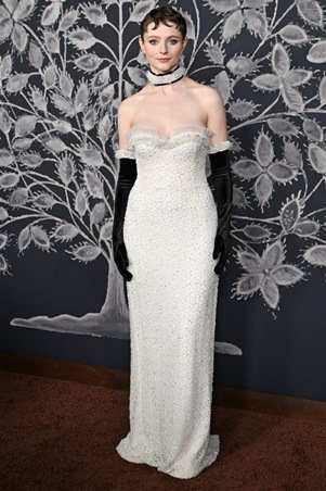 أبرز إطلالات المشاهير في ديسمبر