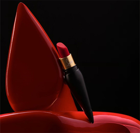 من هي سفيرة Christian Louboutin Beauty العالمية الجديدة؟
