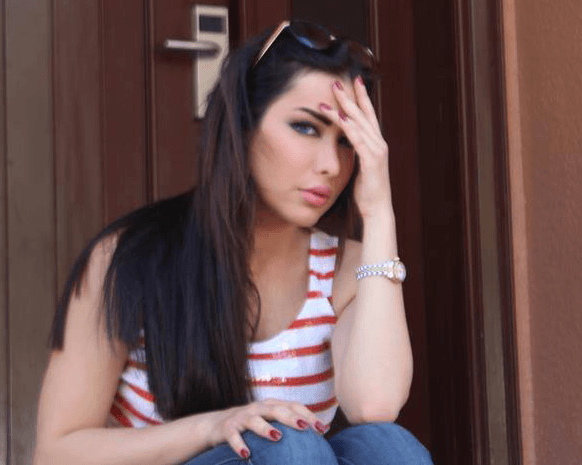 مديحة كنيفاتي لـ