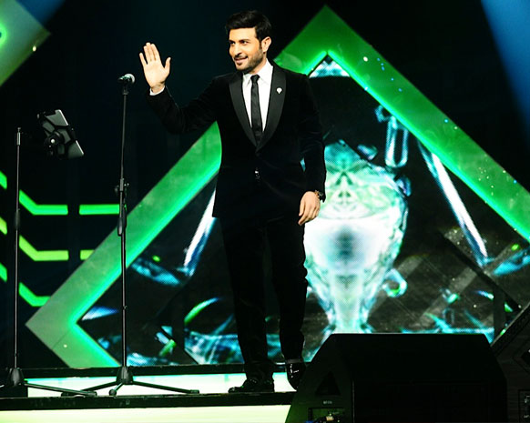 ماجد المهندس يهدي 