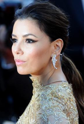 إليك أكثر الإطلالات رومانسية لنجمات Cannes هذا العام 
