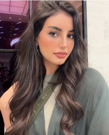 المكياج كلغة تعبير عند السعوديات