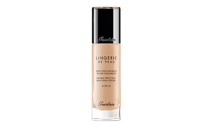 Lingerie de Peau مجموعتنا المثالية لمكياج مات