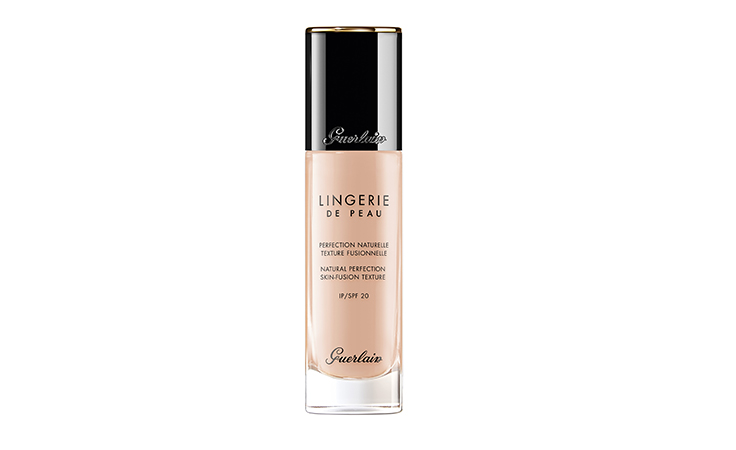 Lingerie de Peau مجموعتنا المثالية لمكياج مات