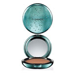 جرّبنا لكِ: بودرة التسمير من مجموعة Alluring Aqua من ماك 