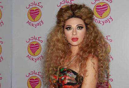 ميريام فارس وجه مكياجي: هذه أسرار إطلالتها وتفاصيل العقد