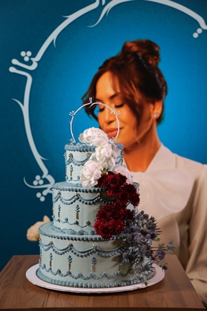 منال ملاط تطلق مشروعها الغنائي الجديد