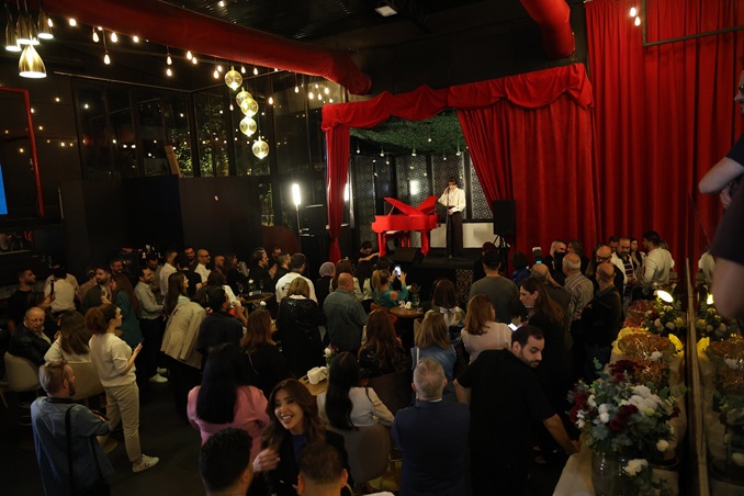 منال ملاط تطلق مشروعها الغنائي الجديد