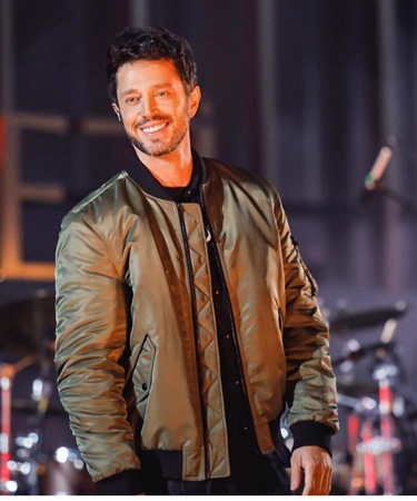 بطلة حريم السلطان في حلقة خاصة من ذا فويس ليلة رأس السنة