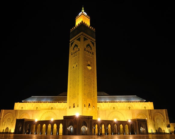 مسجد الحسن الثاني في الدار البيضاء.. أعلى مئذنة في العالم