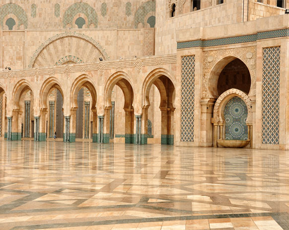 مسجد الحسن الثاني في الدار البيضاء.. أعلى مئذنة في العالم