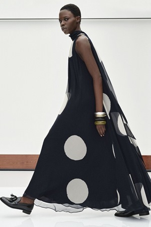 أزياء تشبهك من ماكس مارا