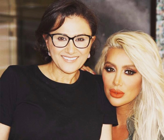 ما هو رأي خبراء المكياج في لوك مايا دياب الأخير وكيف تحصلين على طلّتها؟