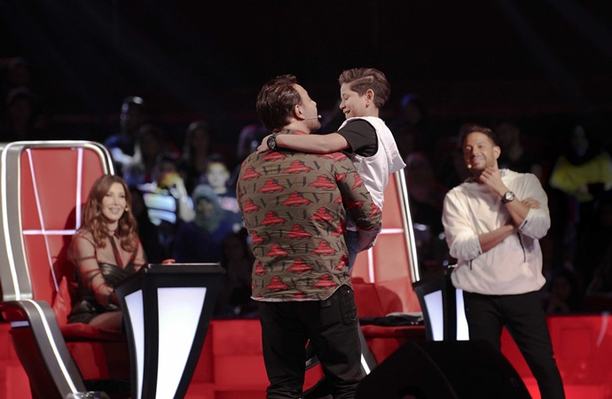 المشتركون الصغار في The Voice Kids يفاجئون المدرّبين