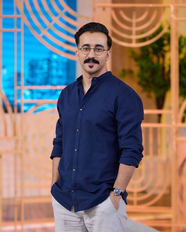 4 مذيعات يناقشن موضوعات مختلفة في 