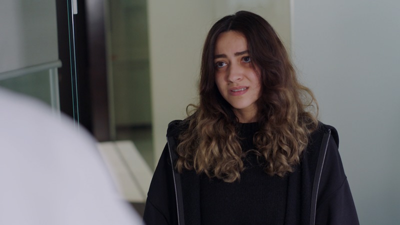 امرأة متزوجة تتورط بقصة حب مرفوضة في 
