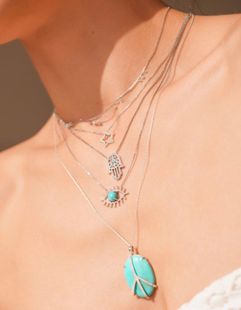 مصمّمة Meher Jewellery لنواعم: مجوهراتي تعبيرٌ عن الحبّ والتسامح والقوّة