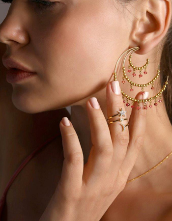 مصمّمة Meher Jewellery لنواعم: مجوهراتي تعبيرٌ عن الحبّ والتسامح والقوّة