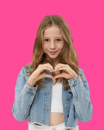 ديسمبر بنكهة مختلفة في أبوظبي: موسيقى ودرونات وتجارب لا تُنسى في مهرجان أم الإمارات