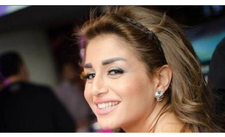 صورة..فنانة مصرية تشبه نفسها بالتركية توبا بويوكوستن