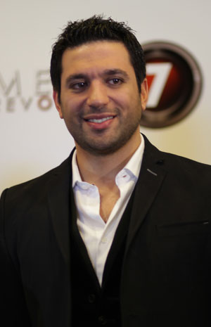 ميريام فارس تنافس بصوت آدم!