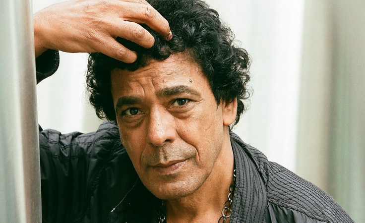 محمد منير يكشف لنواعم حقيقة زواجه