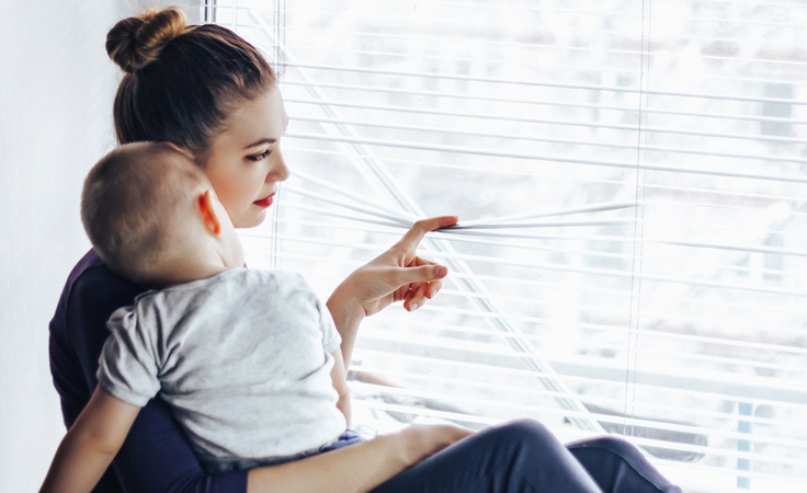 تعرّفي إلى أسباب دموع الأمهات 