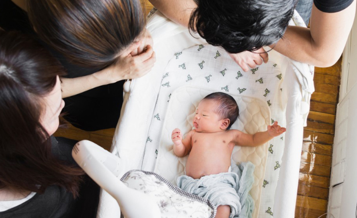 مهم جداً: لا تفعلي هذه الأشياء لمولودك الجديد!