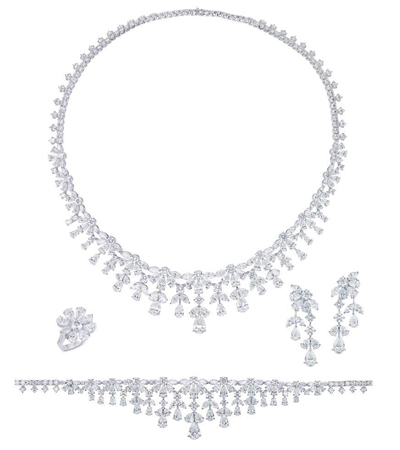 لعروس 2020.. احتفي ببداية جديدة لحياتك بأطقم الماس والأحجار الملونة