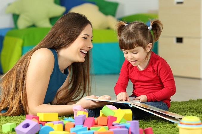 3 أخطاء تجنبيها في تربية الطفل الدارج