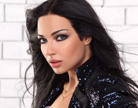 زوج نادين نجيم رفض تصديق خبر حملها!