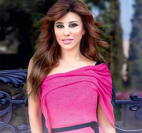 مفاجأة نوال الزغبي لنجوى كرم