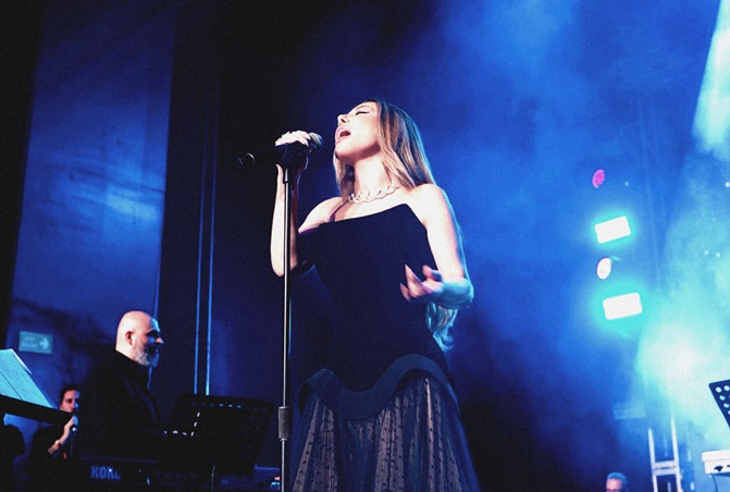 نجوى كرم أيقونة جماهرية