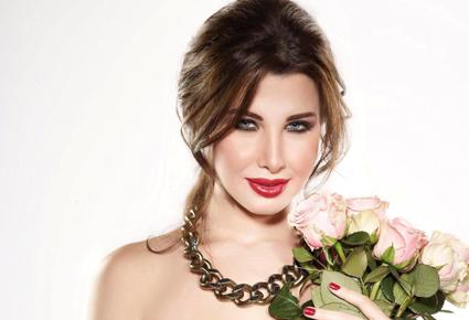 استوحي إطلالة زفافكِ من نانسي عجرم