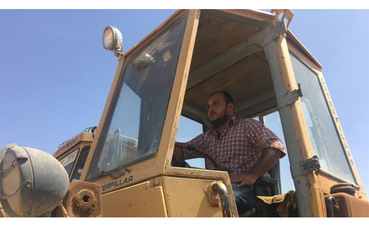 مقيم مصرى بالسعودية يقدم نموذجاً للتضحية والفداء وينقذ أهالي تبوك من كارثة