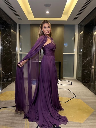 هيفاء وهبي ونوال الزغبي وإليسا في كأس العالم