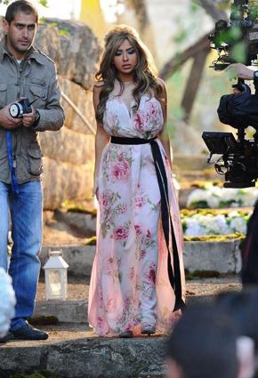 نايا تصدر ألبومها الأول يوم عيد ميلادها