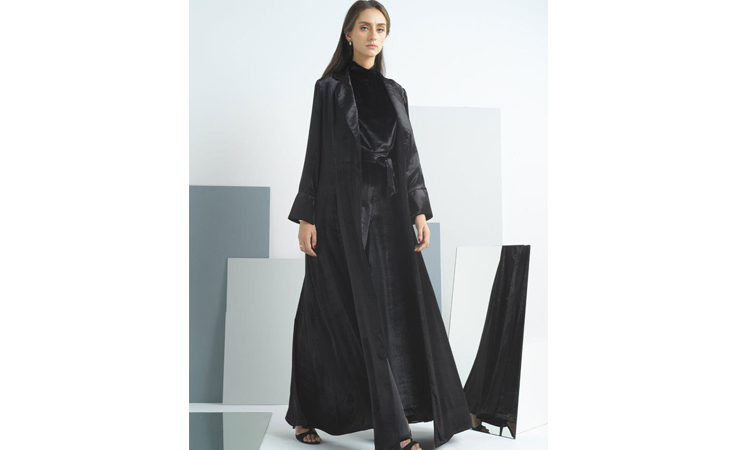 المصممة هيا خليفة تضع هدوء وبساطة شخصيتها في تصاميم Nesma Studio