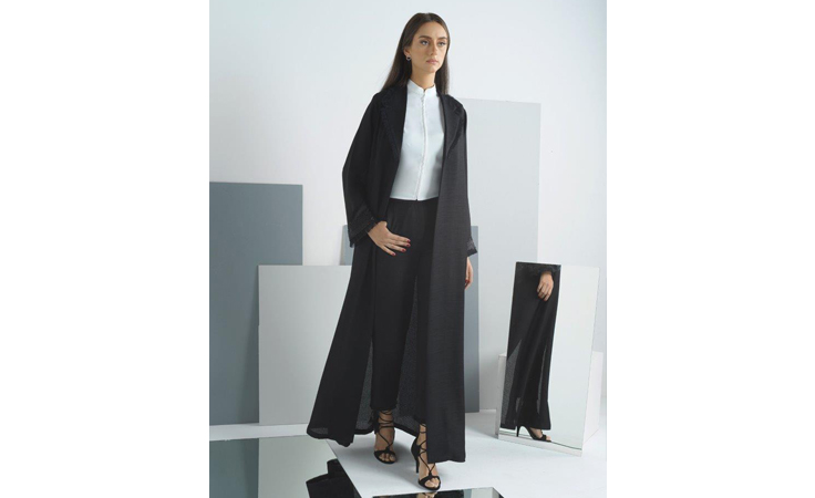 المصممة هيا خليفة تضع هدوء وبساطة شخصيتها في تصاميم Nesma Studio