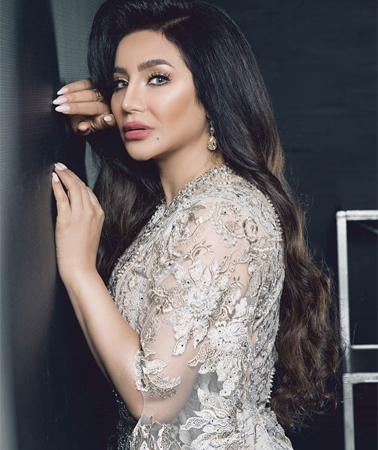 نساء العالم واثقات في الأربعينيات والمرأة الخليجية أكثر من تهتمّ ببشرتها!