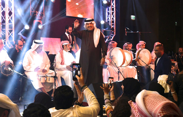 محمد عبده وماجد المهندس وإليسا في سهرة من العمر