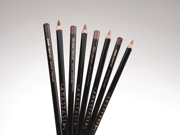 هدايا تنبض بالمشاعر: تشكيلة جماليّة ليوم الحب