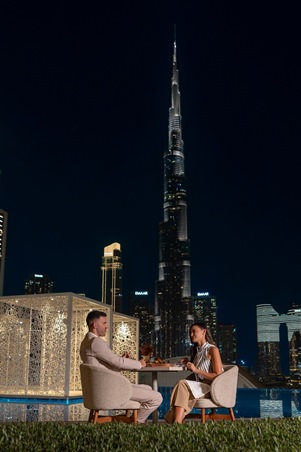 موسم الاحتفالات كما يليق بكِ…تفاصيل شتوية أنيقة في قلب وسط دبي