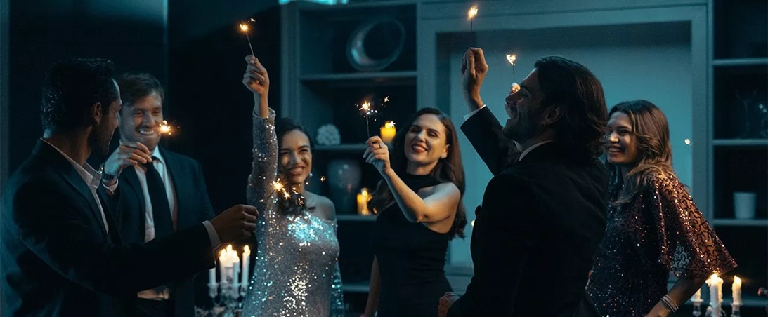 موسم الاحتفالات كما يليق بكِ…تفاصيل شتوية أنيقة في قلب وسط دبي