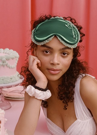 Slip تحتفل بالأناقة والأنوثة مع إصدار Sweetheart لموسم الأعياد 2025