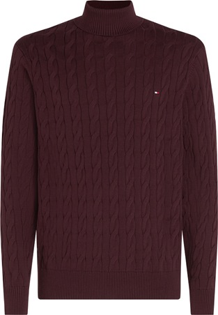 لمسة تومي هيلفيغر التي ستُحوّل أعيادك إلى عرض أزياء